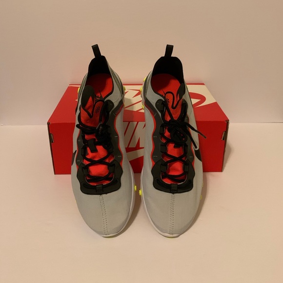 New Nike React 55 SE - Picture 3 of 5